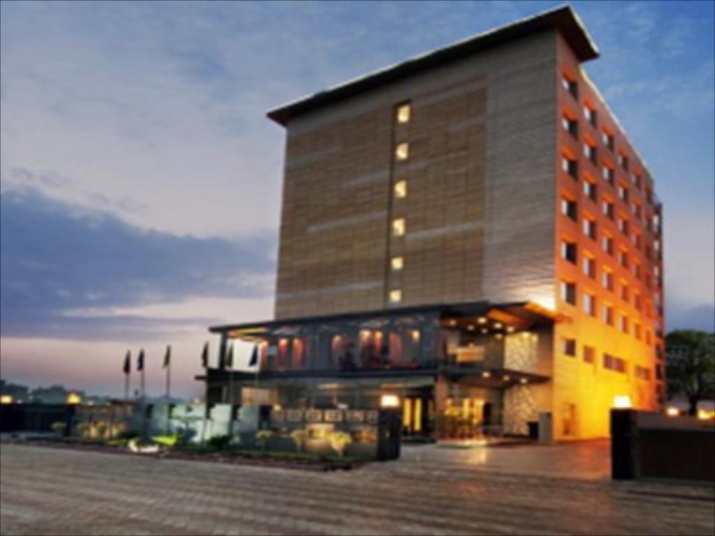 The Golden Palms Hotel & Spa-img